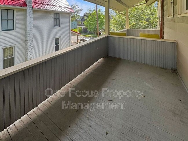 Building Photo - 507 Rural Ave