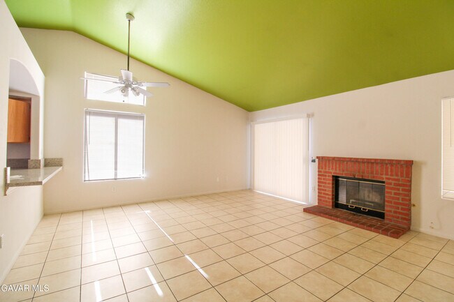 Building Photo - 36805 Alder St