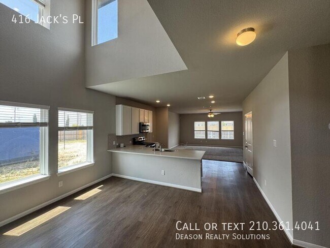 Building Photo - 416 Jack's Pl