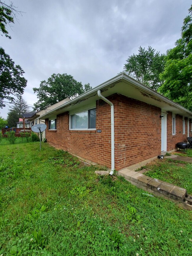 Building Photo - 2684 Joyce Ave