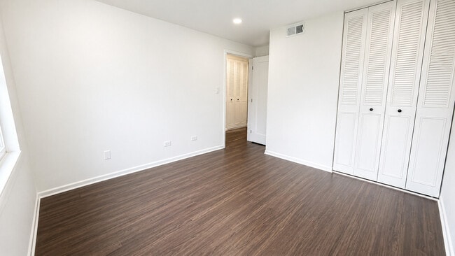 Building Photo - 7905 163rd Pl