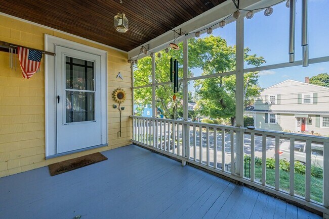 Building Photo - 22 Crescent Hill Ave