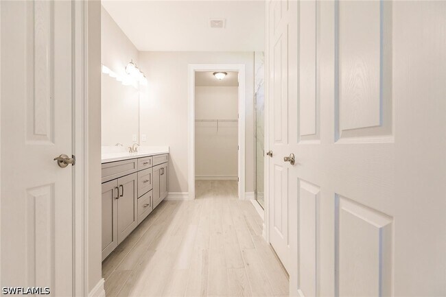 Building Photo - 536 Polihale Wy