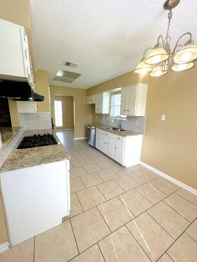 Building Photo - 12210 Roandale Dr