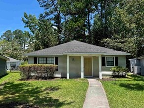 Building Photo - 6638 Greenslake Point
