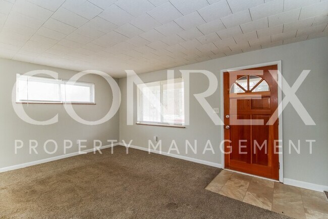 Building Photo - Oak Hills School District!!!