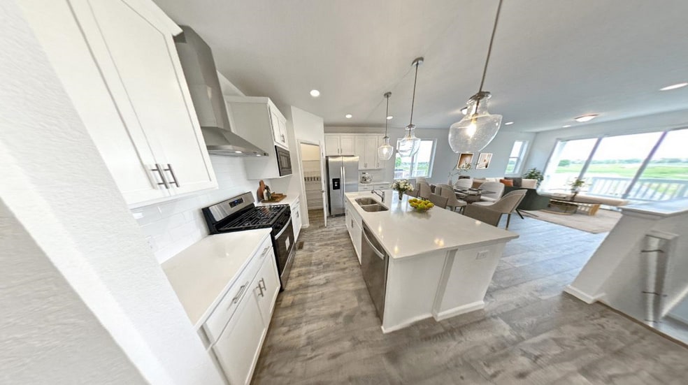 Spacious Open Kitchen Concept - 537 High Point Dr
