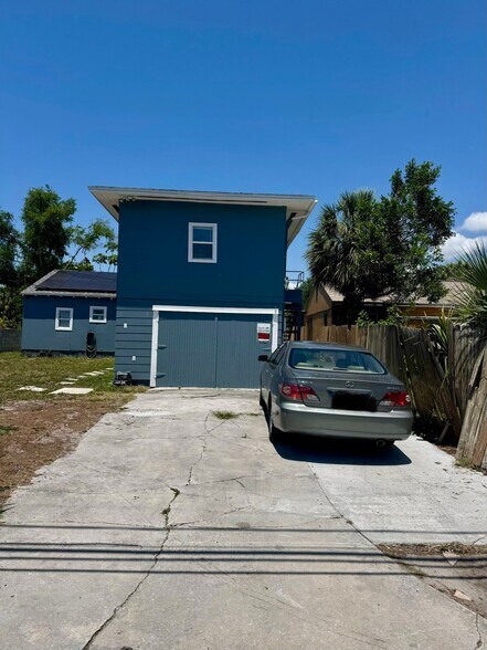Building Photo - 3320 6th Ave N
