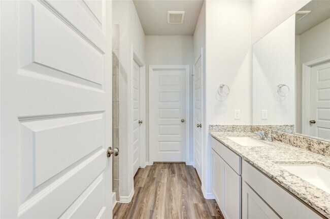 Building Photo - 23242 Wise Walk Dr