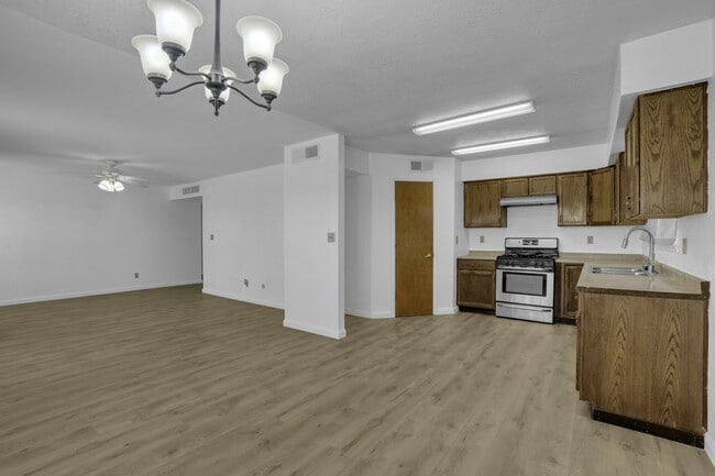 Building Photo - 3452 Tascosa St