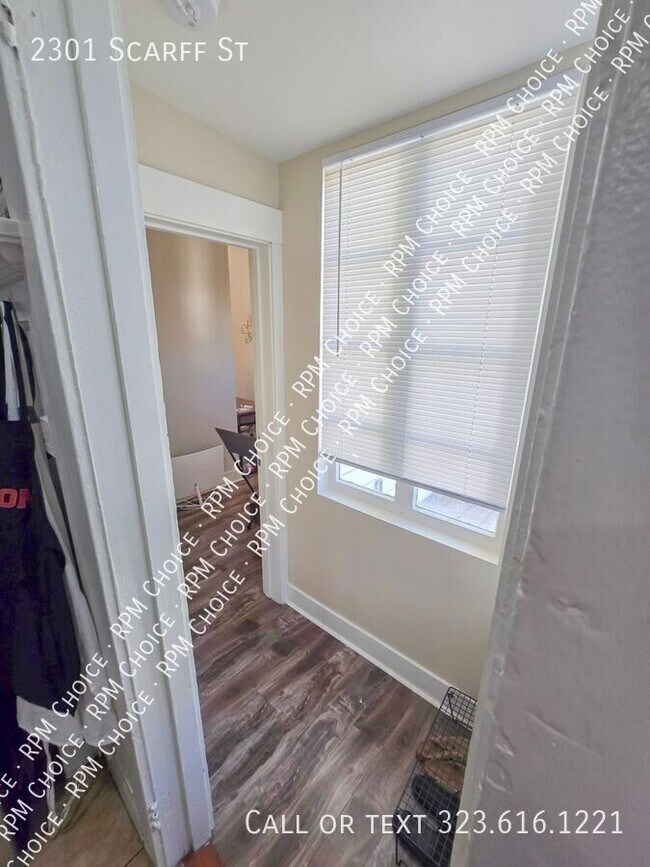 Building Photo - 2301 Scarff St