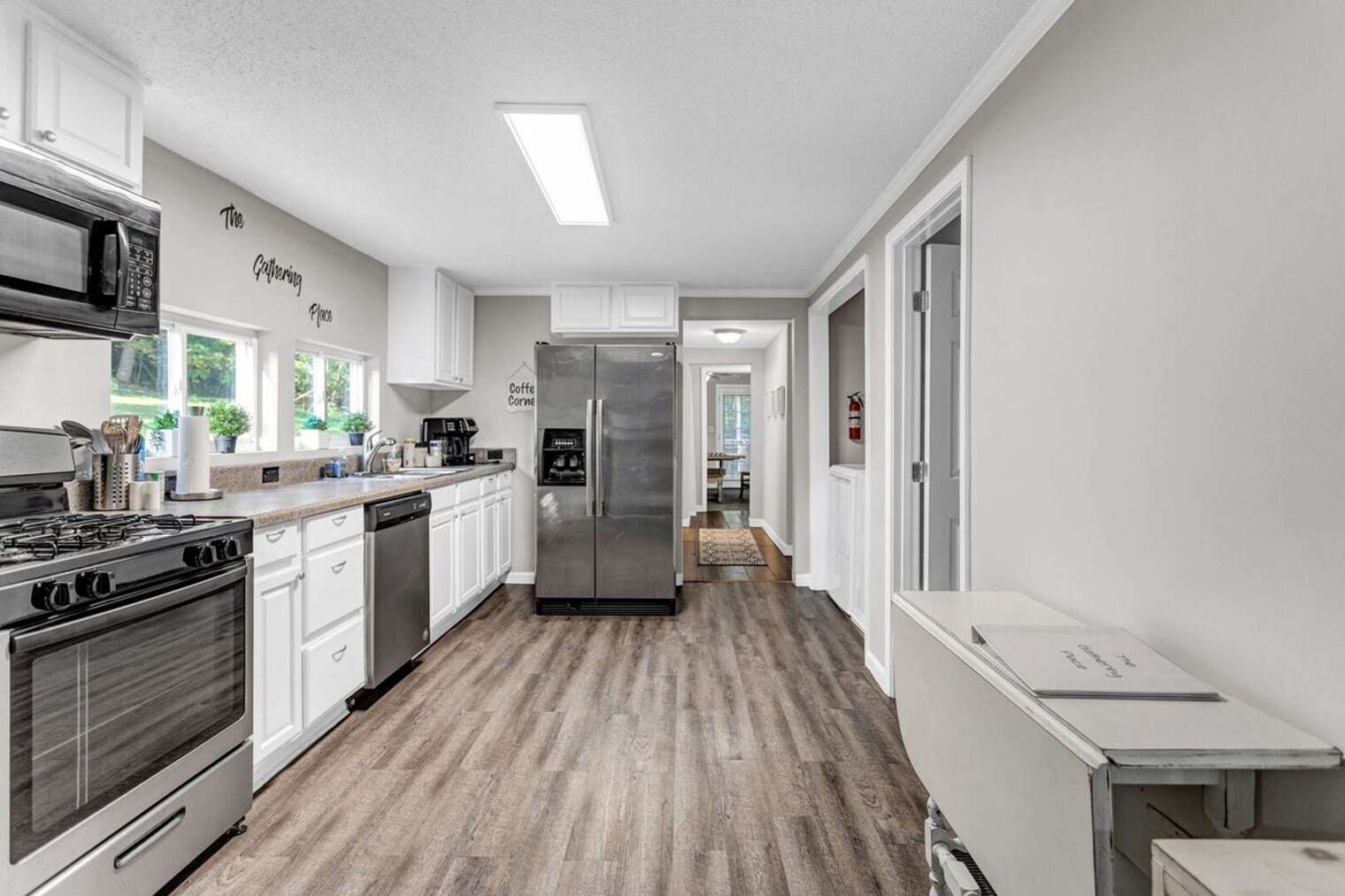Building Photo - 4481 McLain Cir
