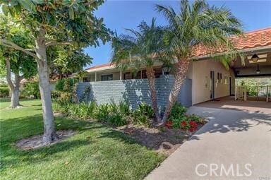 Building Photo - 854 Ronda Mendoza