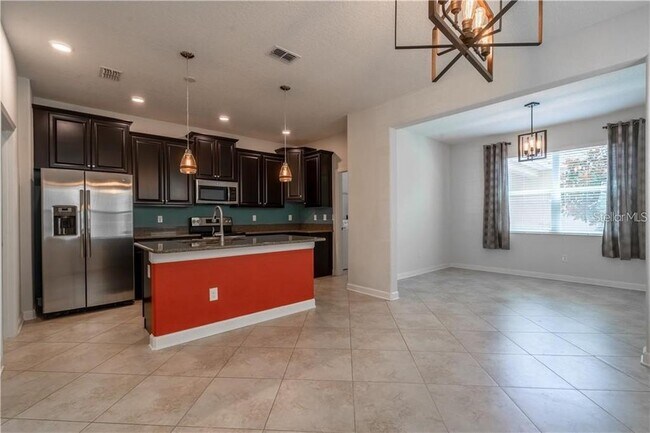 Building Photo - 6816 Habitat Dr