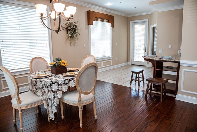 Building Photo - Luxurious Condo in Downtown Fayetteville