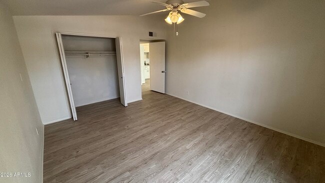 Building Photo - 10606 W Oakmont Dr