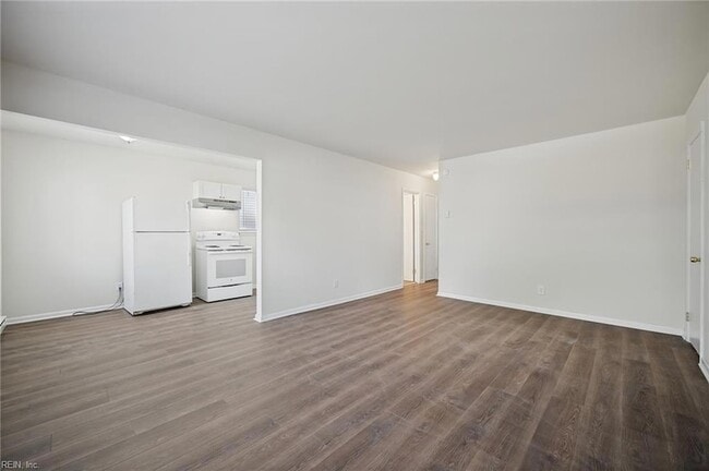 Building Photo - 1037 37th St