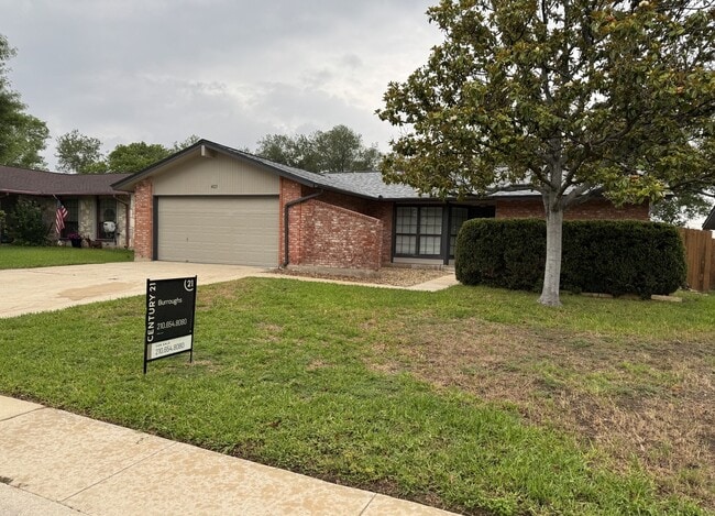 Building Photo - 4023 Briar Hollow St