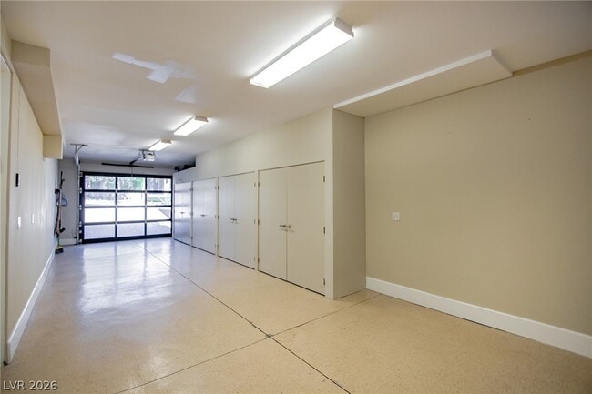 Building Photo - 69 Hawk Ridge Dr