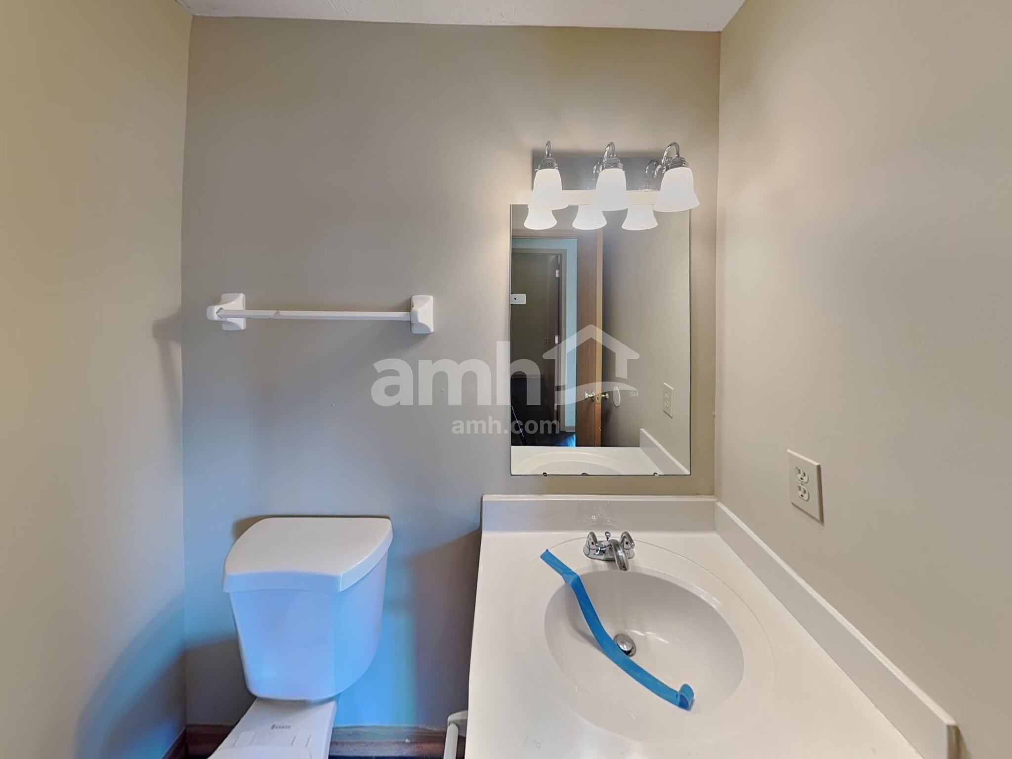 Building Photo - 395 Belfair Dr