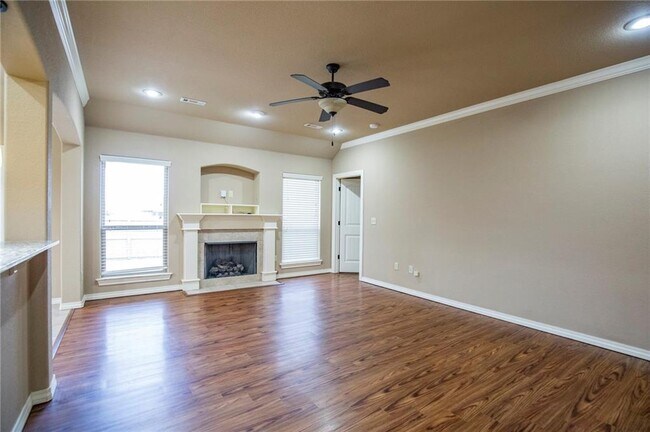 Building Photo - 4312 W Murfield Dr