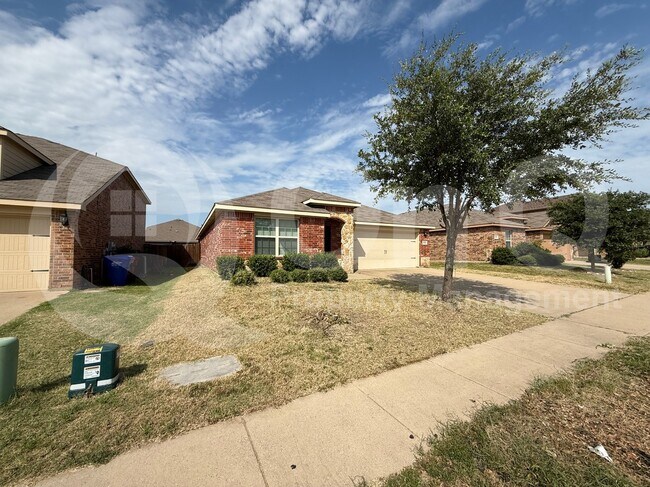 Building Photo - 1309 Basswood Ln