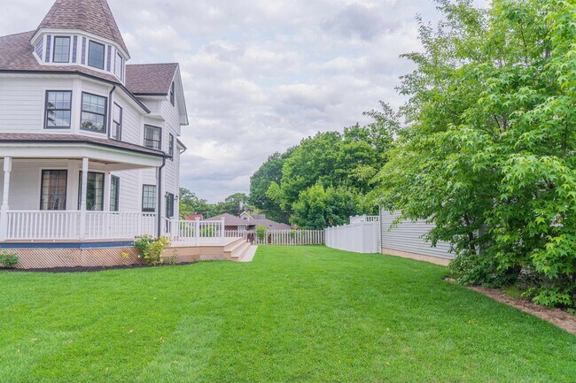 Building Photo - 36 Rutherford Pl