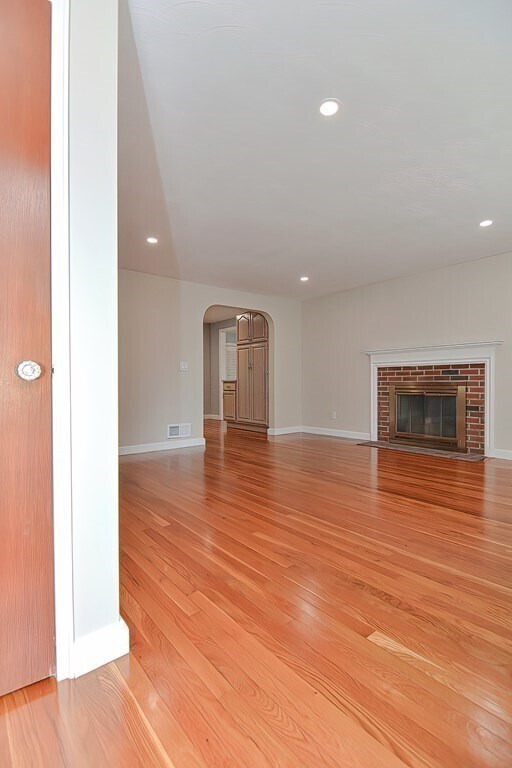 Building Photo - 4 Edgemont Ave