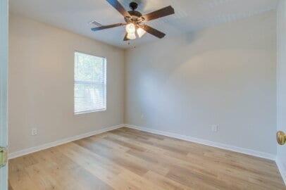 Building Photo - 2 Bedroom/ 2 Bath Condo