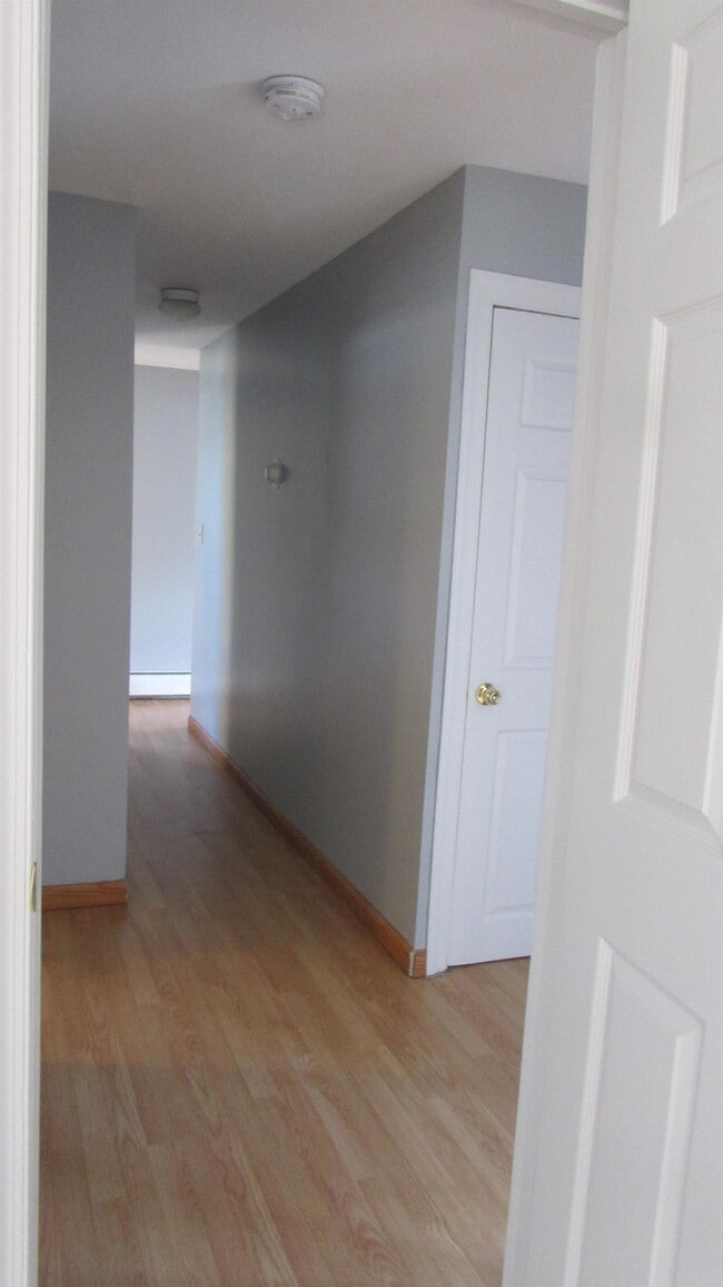 Building Photo - 11 E Orange St