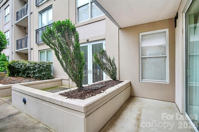 Building Photo - 1315 East Blvd