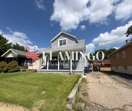 Building Photo - 4211 Pleasant View Ave