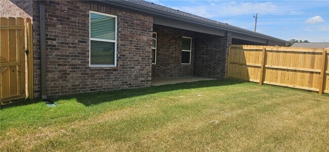 Building Photo - 6812 Toby St