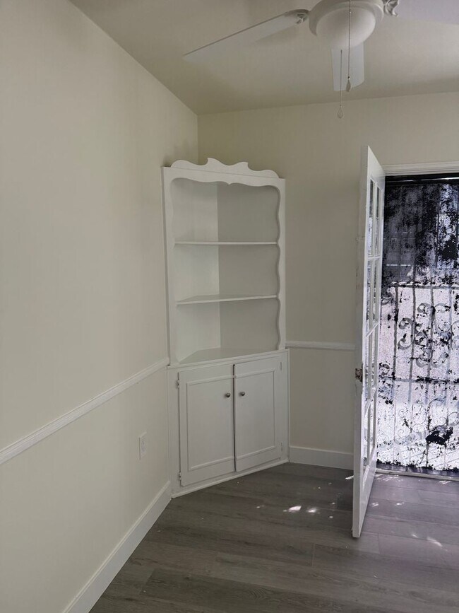 Building Photo - FOR RENT — COMPLETELY REMODELED Apartment