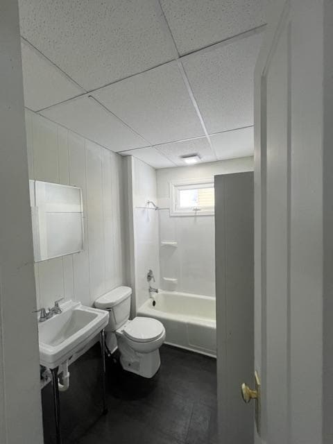 Building Photo - 447 E 27th St