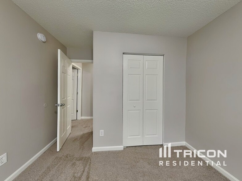 Building Photo - 149 Fox Grove Cir