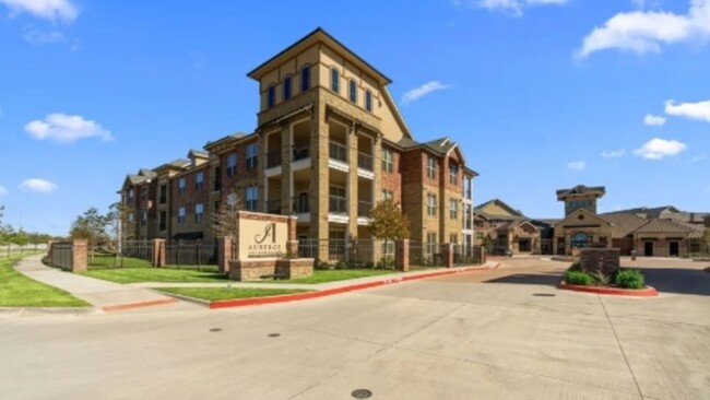 Building Photo - 1633 Greenridge Dr
