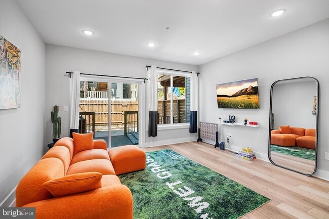 Building Photo - 1924 N 6th St