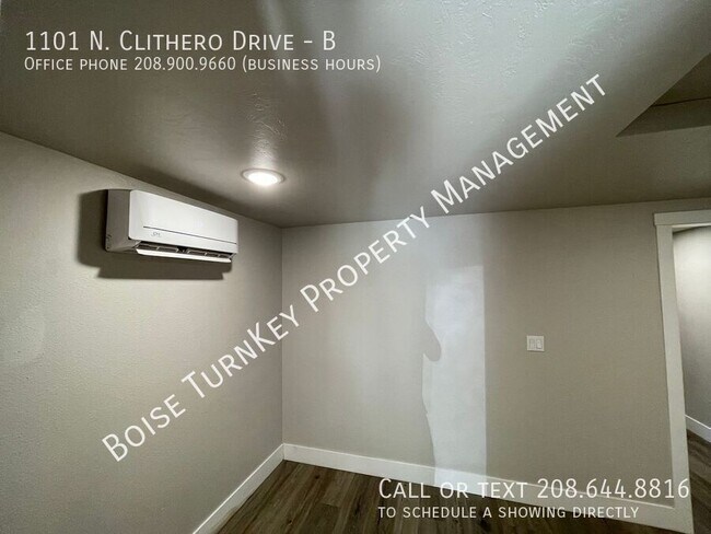 Building Photo - 1101 N Clithero Dr