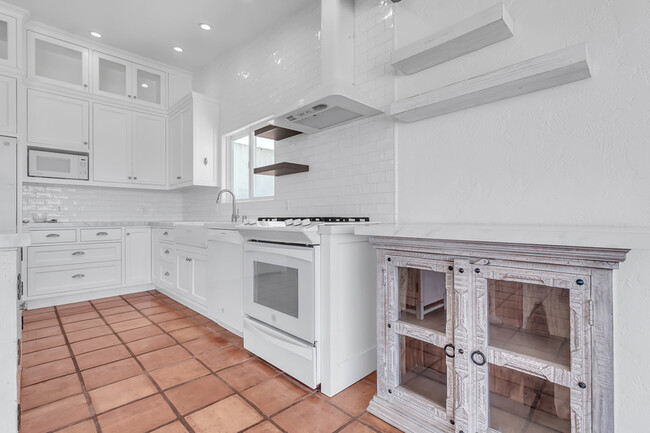 Building Photo - 3426 S Carolina St