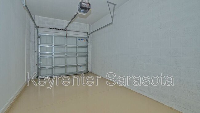 Building Photo - 4873 Seafoam Trl
