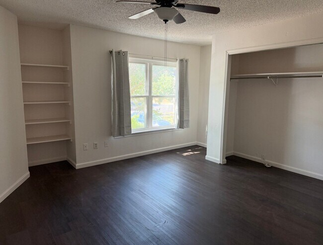 Building Photo - 2308 Lavendale Ct