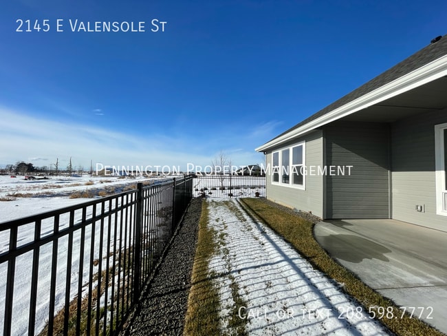Building Photo - 2145 E Valensole St