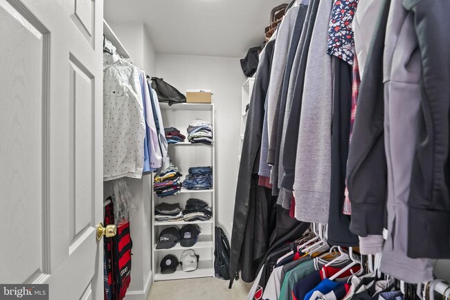 Building Photo - 5340 Holmes Run Pkwy