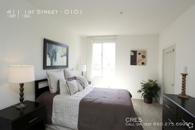 Building Photo - 411 1st St