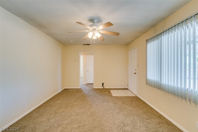 Building Photo - 5 Mallory St