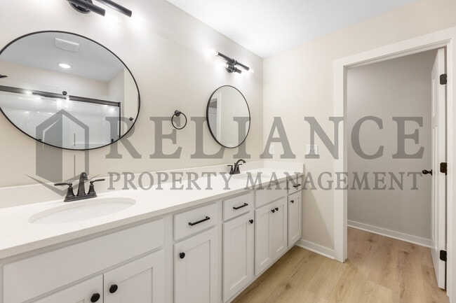 Building Photo - 12422 Blanford St