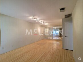 Building Photo - Palm Springs Villas I #208 - Upper Unit