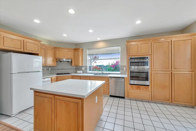 Building Photo - Spacious 4 Bedroom Home. Located in Cupertino