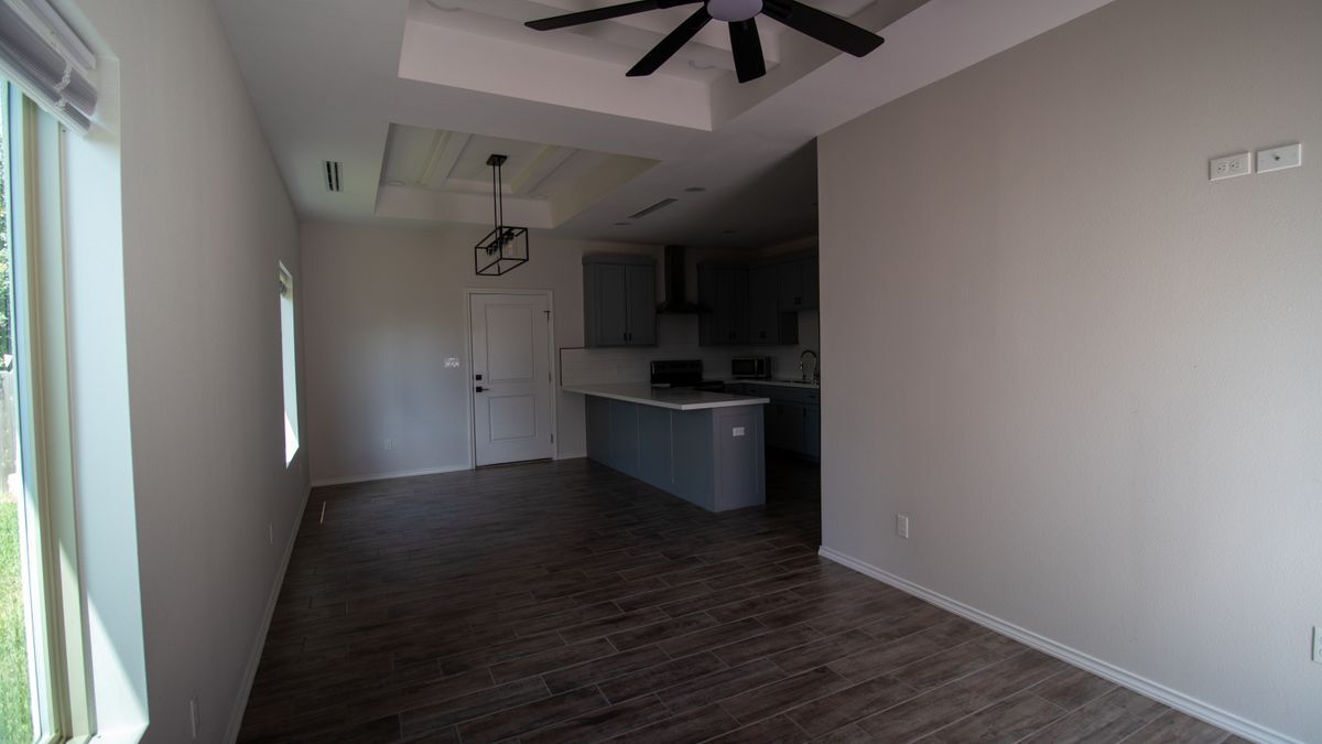 Building Photo - 312 E Magnolia Ave